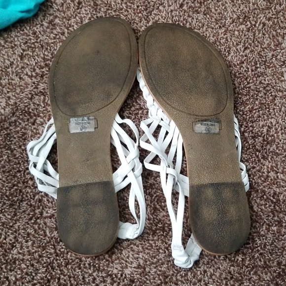 Sandals - Picture 3 of 4